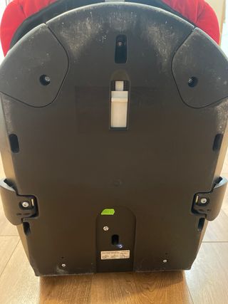 Silla de coche para bebé roja