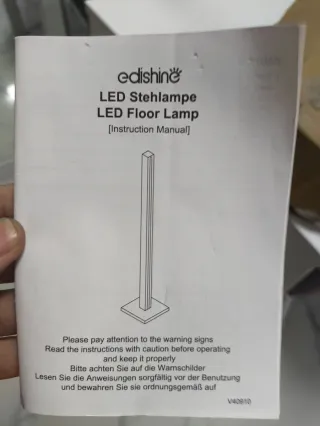 Lámpara de pie moderna madera y luz LED
