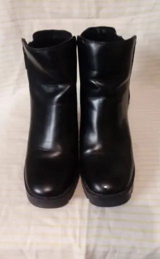 Stivali neri Stradivarius tg 36.5