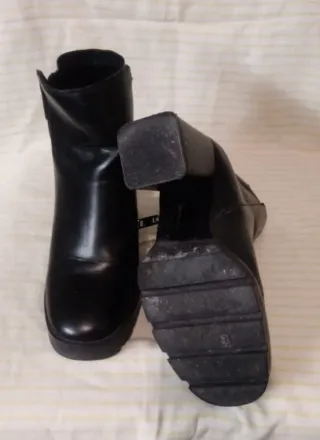 Stivali neri Stradivarius tg 36.5