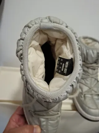 Stivali da neve Moon Boot per bambini taglia 34 argento