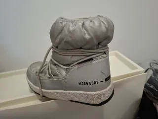 Stivali da neve Moon Boot per bambini taglia 34 argento