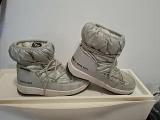 Stivali da neve Moon Boot per bambini taglia 34 argento