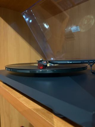 Tocadiscos Pro-Ject Negro