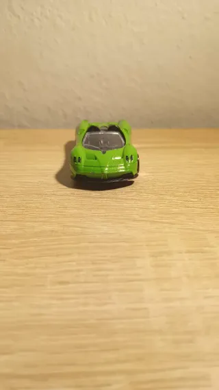 MotorMax Pagani Huayra Roadster