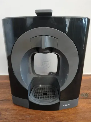 Cafetera Dolce Gusto Krups Negra