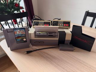 Consola Nintendo NES con 2 juegos