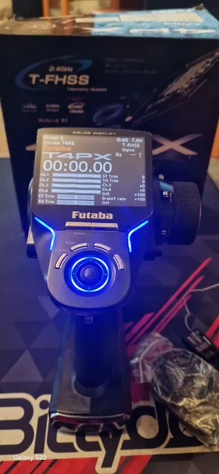 Emisora Radio Control Futaba 4PX T-FHSS.