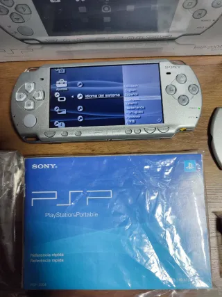 PSP Slim & Lite 2004 Ice Silver