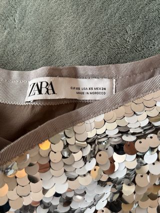 Falda plateada lentejuelas