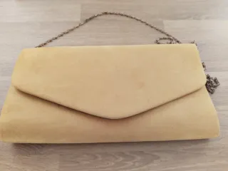 Bolsos de fiesta dorados y plateados