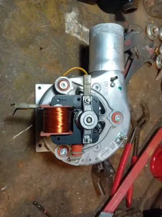Ventilador Caldera Roca Estanca