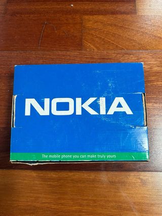 Nokia 3310 con caja y cargador original