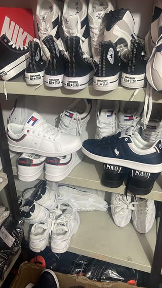 Zapatillas Converse All Star Negras y Blancas