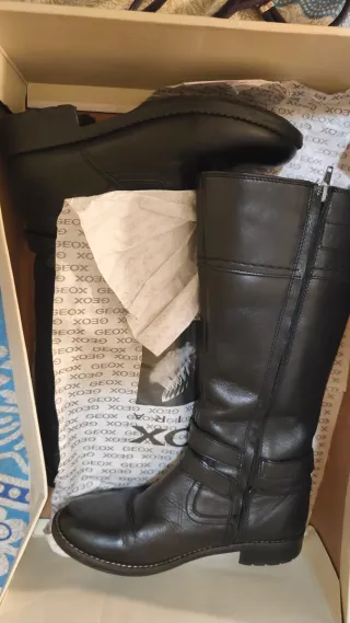 Stivali alti in pelle Geox