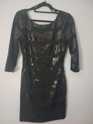Vestido lentejuelas negro manga 3/4