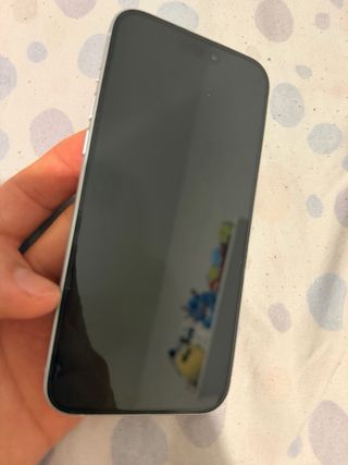 iPhone 15 Plus - 85% batería