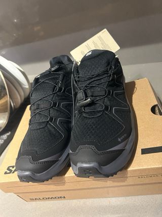 Zapatillas Salomon Gore-Tex Negras y Rosas