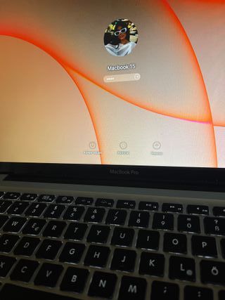 Offerta! MacBook Pro 15" Intel Core i5 8GB RAM