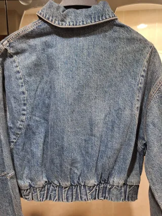 Chaqueta vaquera con capucha Talla xs