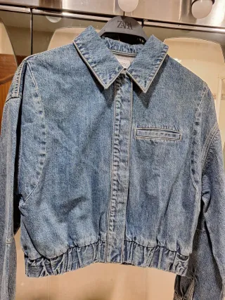 Chaqueta vaquera con capucha Talla xs