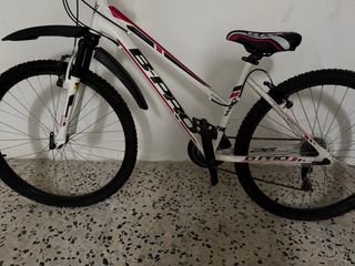Bicicleta niña B-Pro como nueva