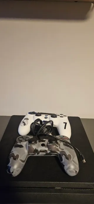 Consola PS4 500GB + 2 Mandos Dualshock