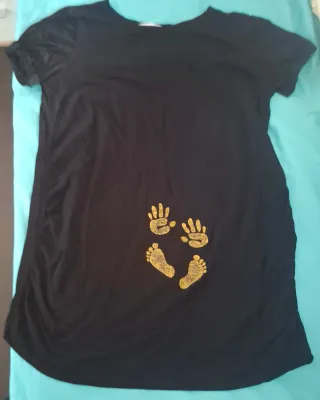 Camiseta premamá huellas doradas talla L