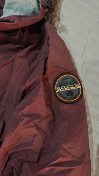 Chaqueta Napapijri M granate capucha