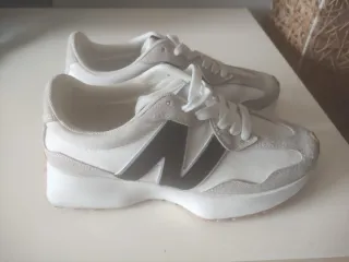 New Balance Bambas Blancas y Negras