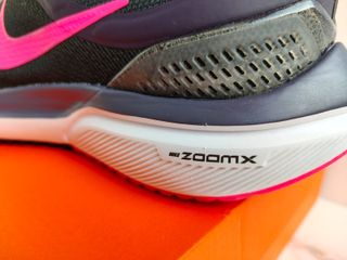 Nike Air Zoom Vomero 16 Mujer