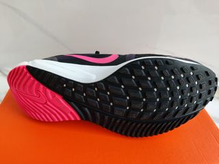 Nike Air Zoom Vomero 16 Mujer