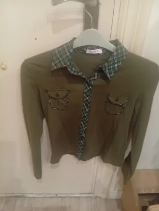 Camisa elástica verde militar