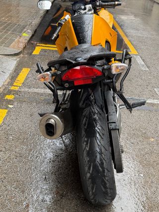 BMW F 800 R Amarilla