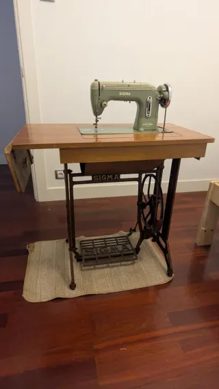Máquina de coser Sigma verde crema