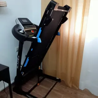 Cinta de correr BladeZ TR090i