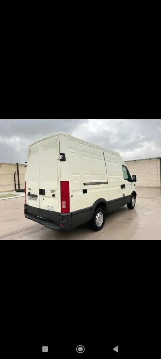 Iveco Daily Furgon Blanco