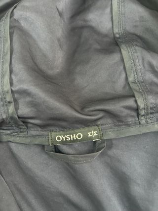 Chubasquero fino Oysho azul