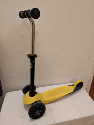 Monopatín Oxelo 3 Ruedas Amarillo/Negro