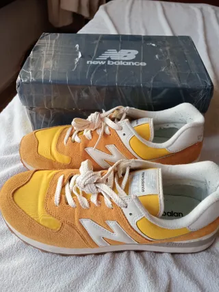 Zapatillas New Balance 574 classic Beige/Amarillo