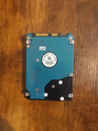 Disco duro SATA III Hitachi de 500GB