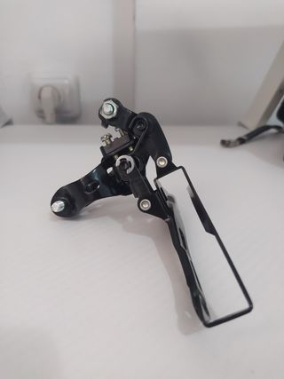 Desviador Delantero Shimano TZ500 28.6mm