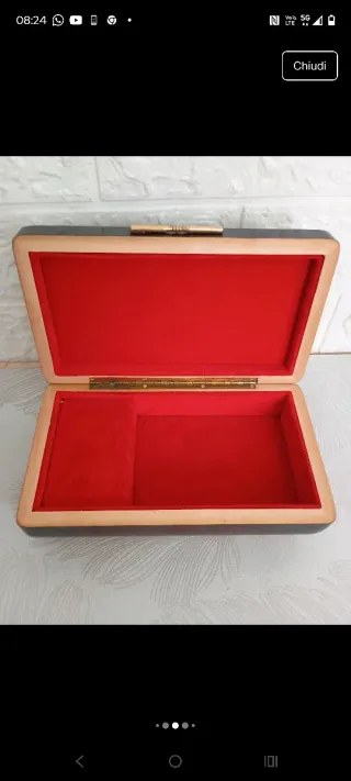 Carillon funzionante antico con scena dipinta