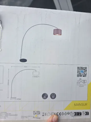 Pantalla de lámpara dorada y marron