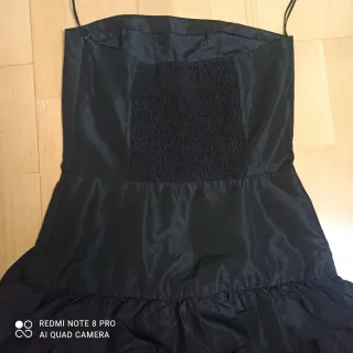 Vestido fiesta Zara negro volantes