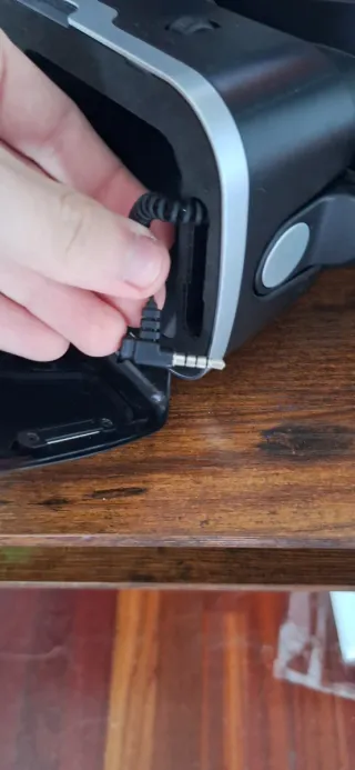 Cascos de realidad virtual con altavoces y control