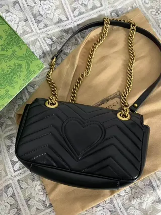 Bolso Gucci Negro y Dorado