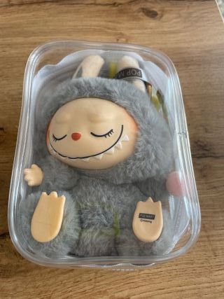 Bubu La Peluche Pop Mart