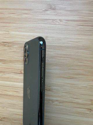 iPhone 11 Pro Verde Oscuro