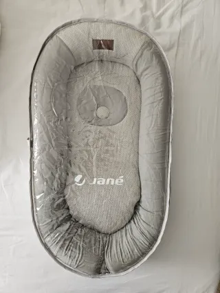 JANÉ - Nido Reductor para Bebés Joy Nest